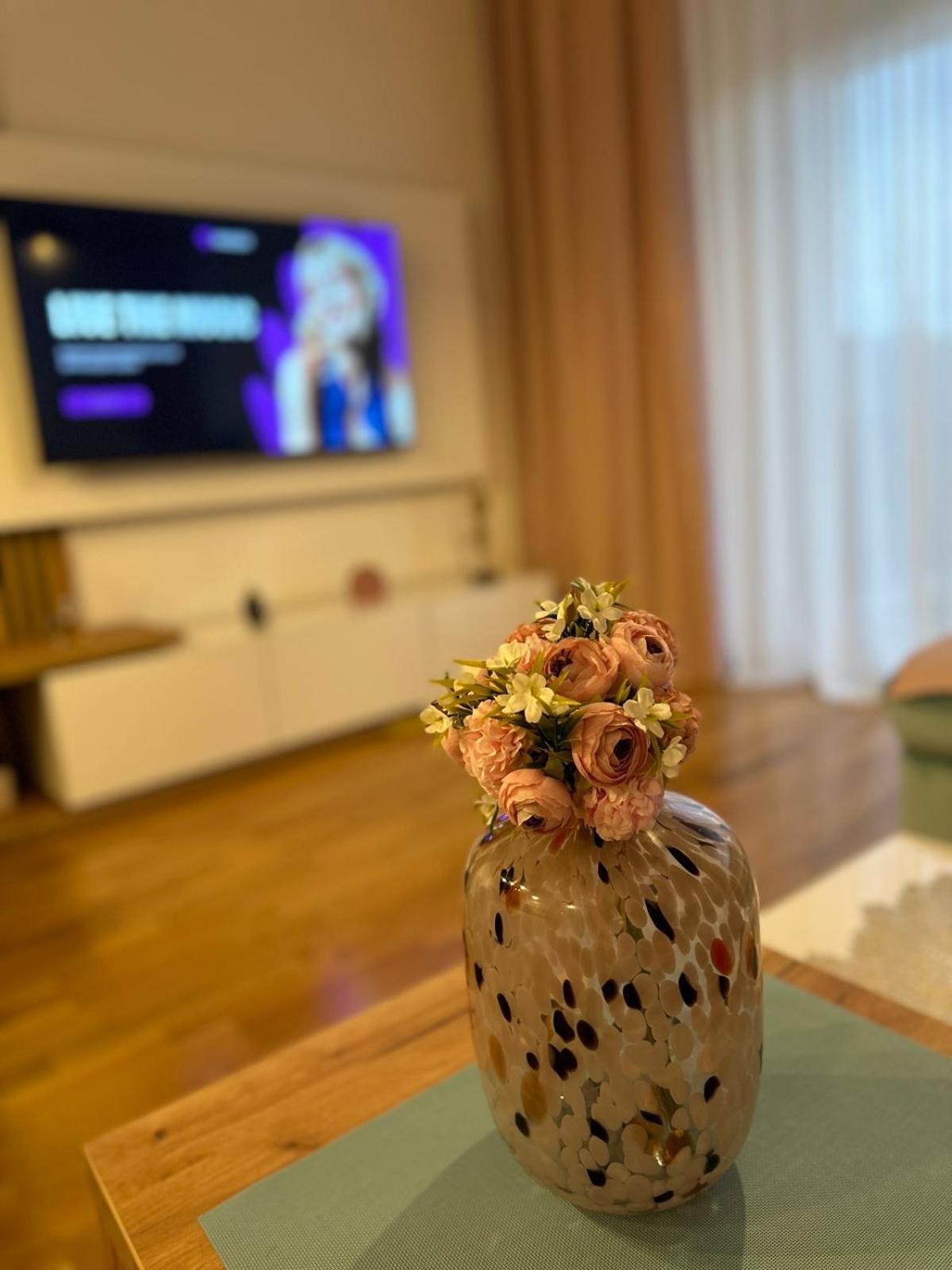 Apartament Violet Deluxe Ni